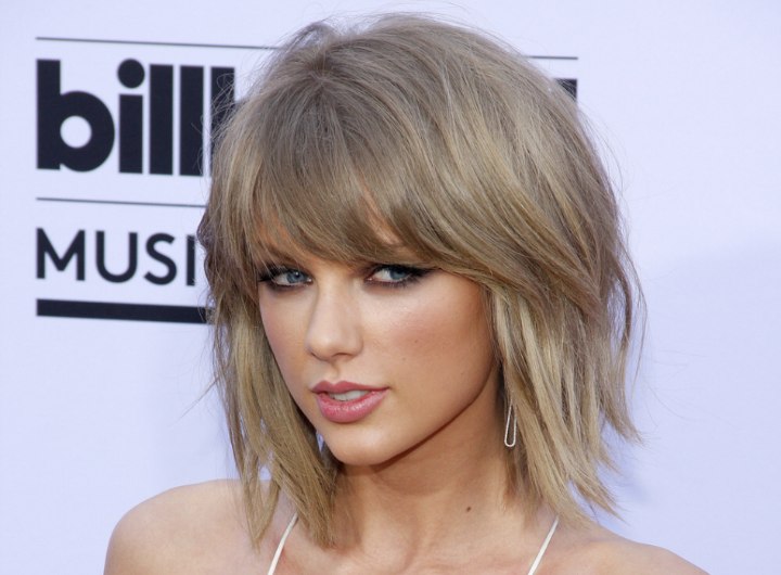 Taylor Swift wearing a bob hairstyle