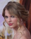 Taylor Swift's updo with yesteryear elegance
