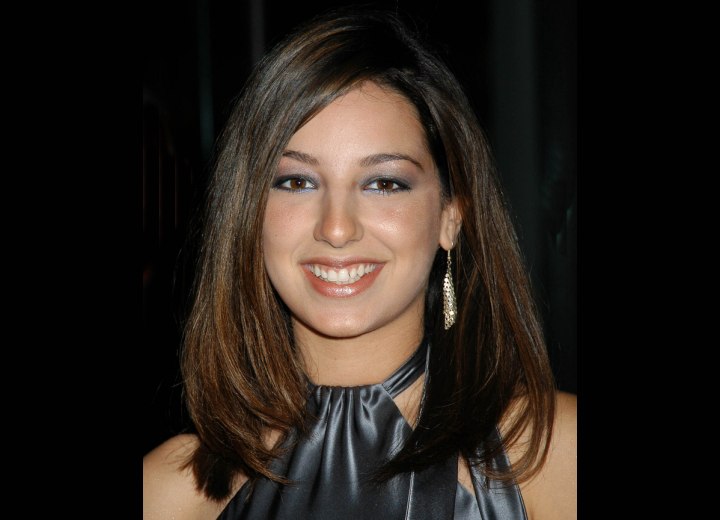 Vanessa Lengies hairstyle - Long bob with a side part