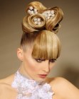 chigon teint&eacute; de glamour