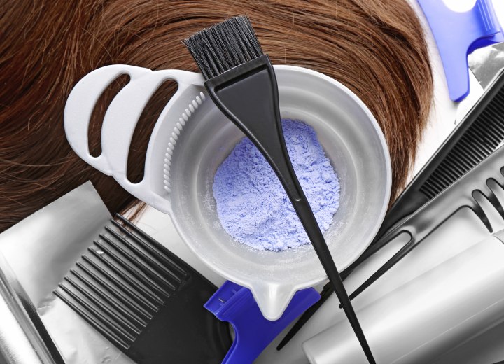 Tools to highlight hair