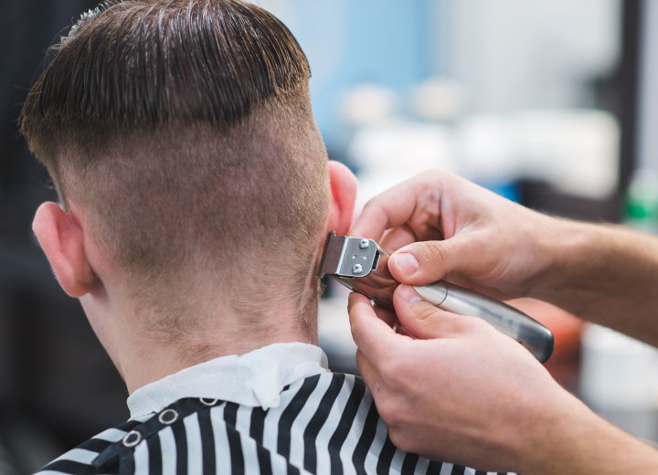 Horseshoe flattop haircut for men