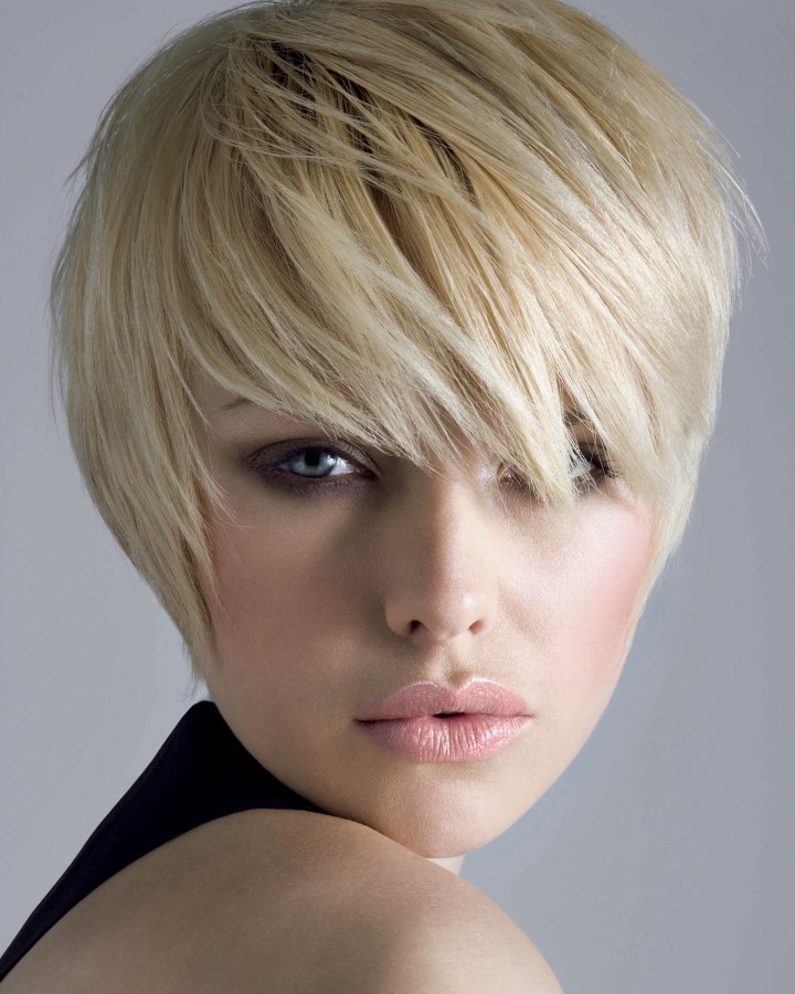 Fringe Short Hairstyles Bright Blue Pixie Hair Cuts With Blunt Fringe Pastel Foto sesso 1 Fringe Short Hairstyles Bright Blue Pixie Hair Cuts With Blunt Fringe Pastel Foto sesso 1