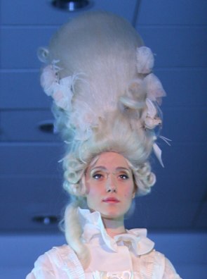 Marie Antoinette hair style