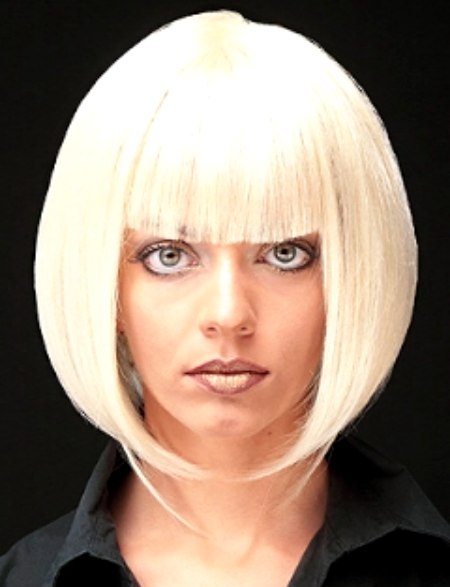 Blonde bob with pure cutting lines