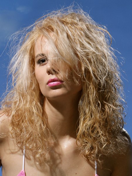 Long blonde hair for the beachfront