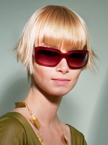 Dynamic bob hairstyle with the ends pulled outward