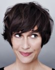 sporty short hairdo