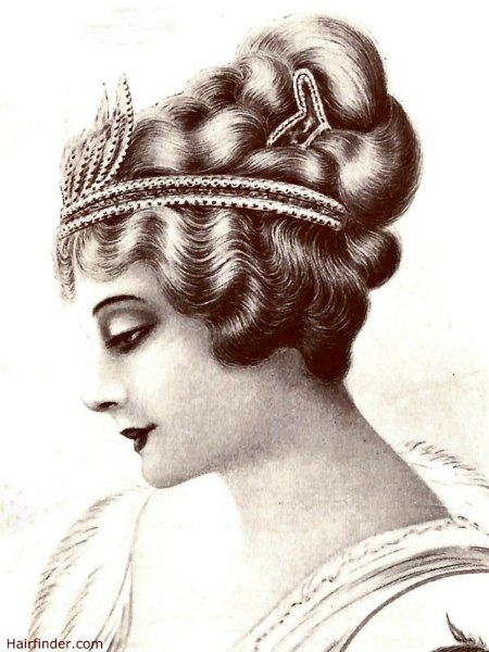 Vintage 1914 hairstyle