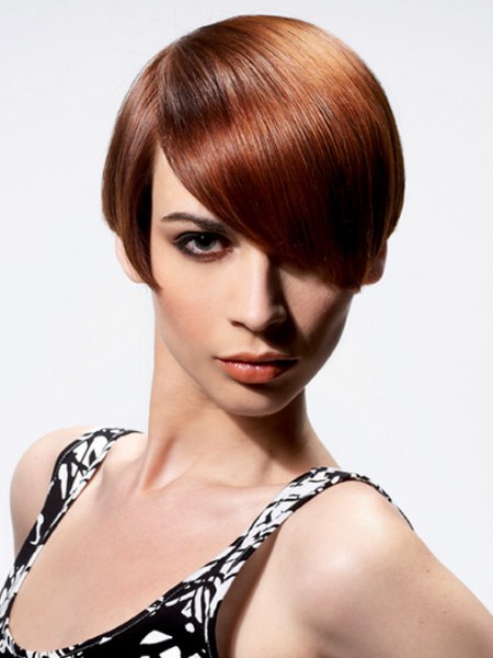 Short hairstyle with a long curved fringe