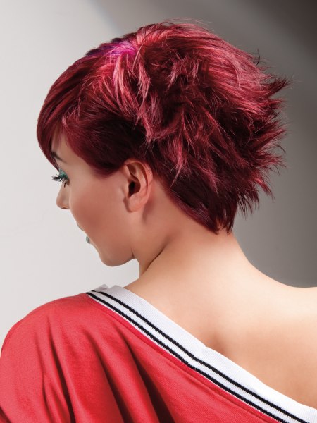 Short pixie hair with a mussed backside