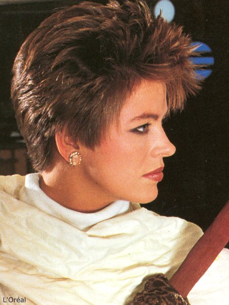 Spiky short 80s hairstyle with layers