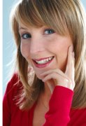 hairstyle with long bangs