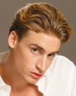 Men's hairdo for hair with natural wave