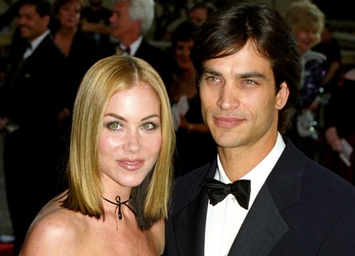 Christina Applegate - Blunt cut bob that is just touching the shoulders
