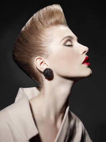 1980s style with slicked-back short hair for women