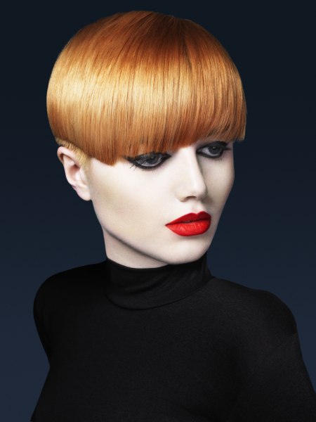 Short hair with a light copper color
