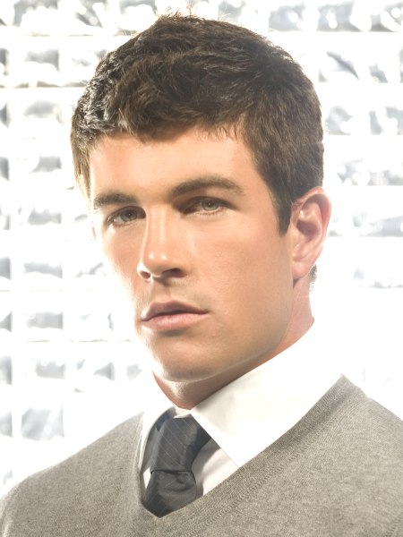 Clean, low-maintenance haircut for men