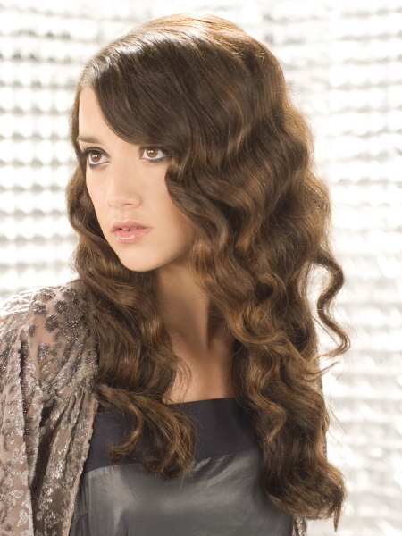 Long hair with vintage Marcel waves