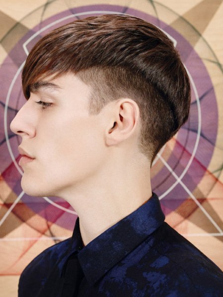 Men's hair with short, clipped sides