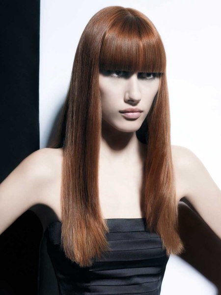 All-time long hairdo inspired by the 60s and 70s