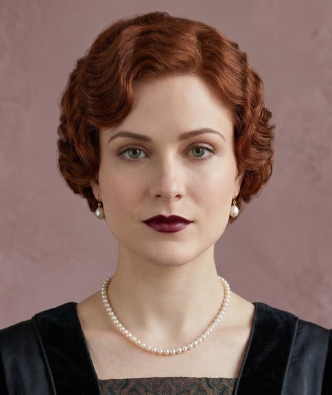 1915 vintage updo that looks like a bob