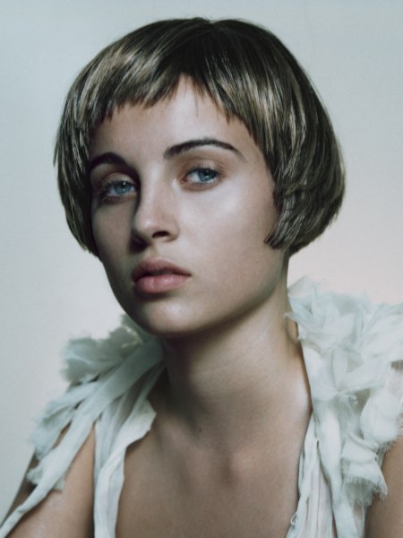Short 1920s inspired graduated bob hairstyle
