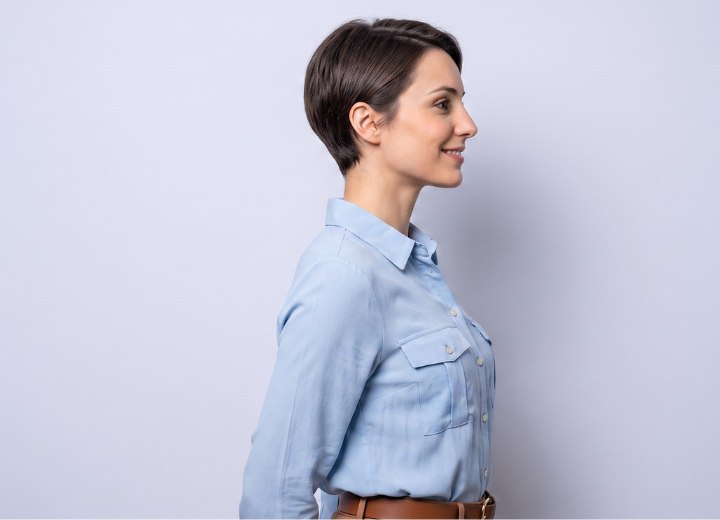 Shirt with chest pockets to make your bust look bigger