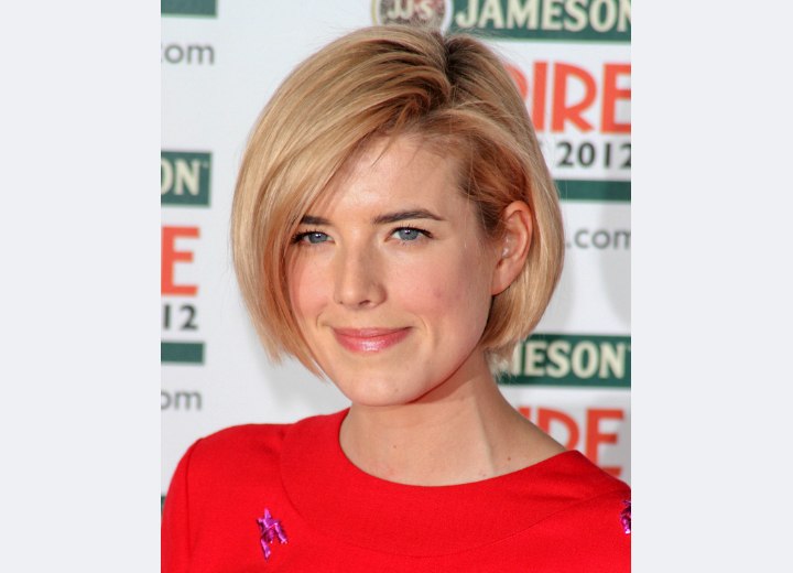 Agyness Deyn with her hair cut into a lip length bob