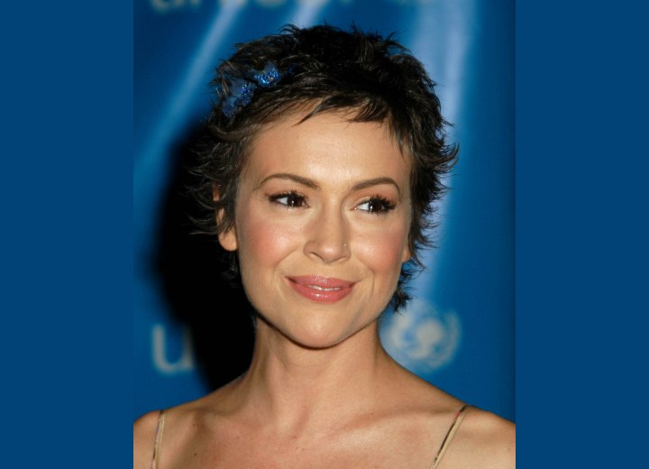 Alyssa Milano - Short shag haircut