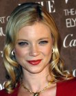 Amy Smart's shiny blonde hair with curls