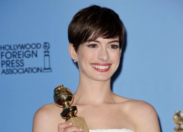 Anne Hathaway's short haircut