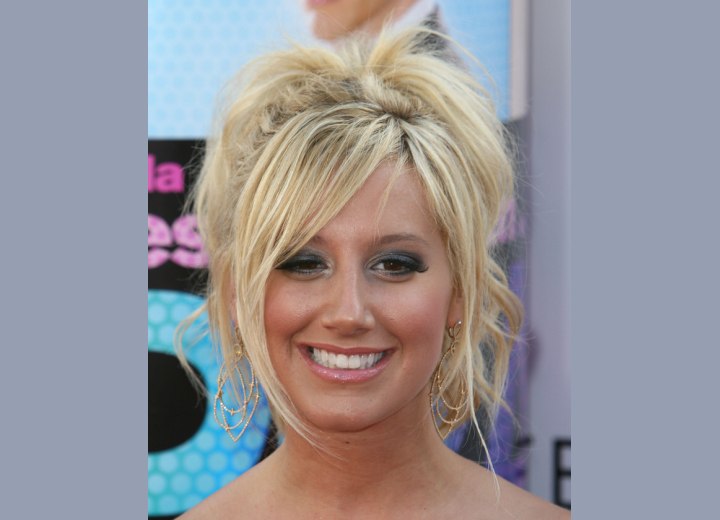 Ashley Tisdale hair