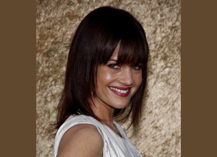 Carla Gugino - Long hairstyle with angled sides