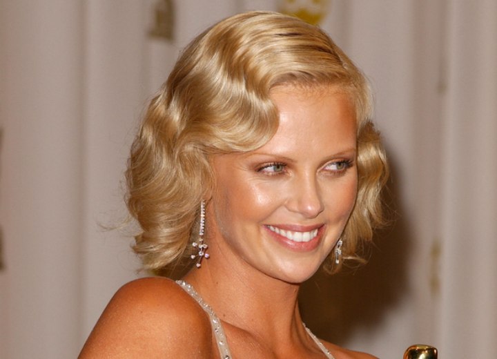 Charlize Theron - Short retro hairstyle with waves