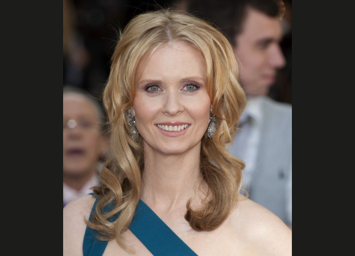 Cynthia Nixon with hair extensions