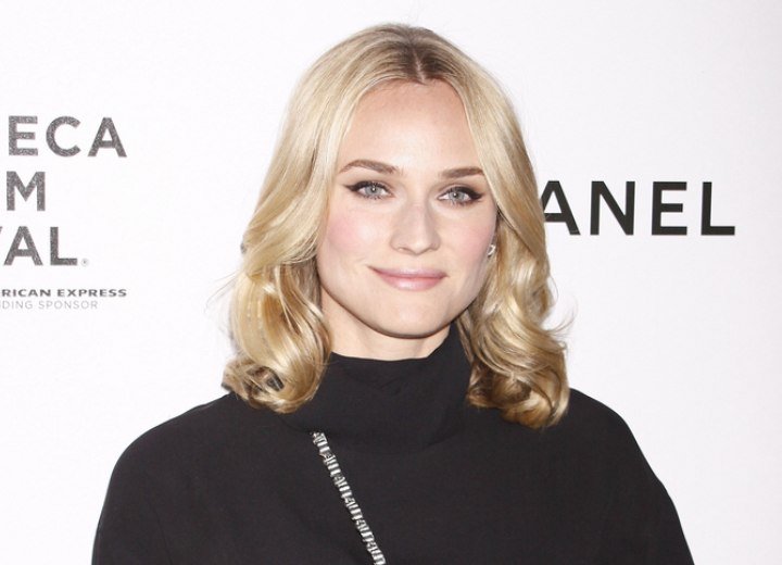 Diane Kruger's curled shoulder length hairstyle