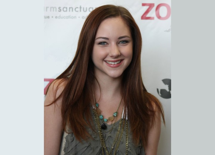 Haley Ramm - Sleek long hairstyle for a heart shaped face