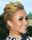 Hayden Panettiere's short haircut with her hair styled around her ears