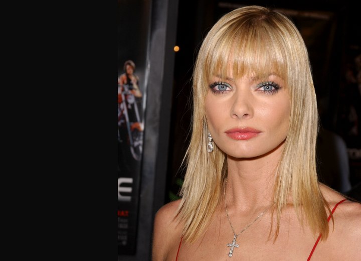 Jaime Pressly with long hair and pieced bangs