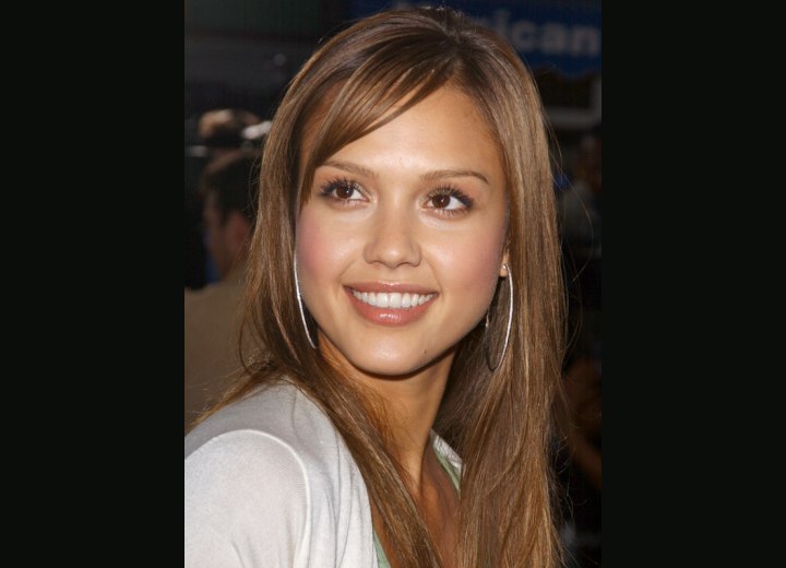 Jessica Alba's long brown hair