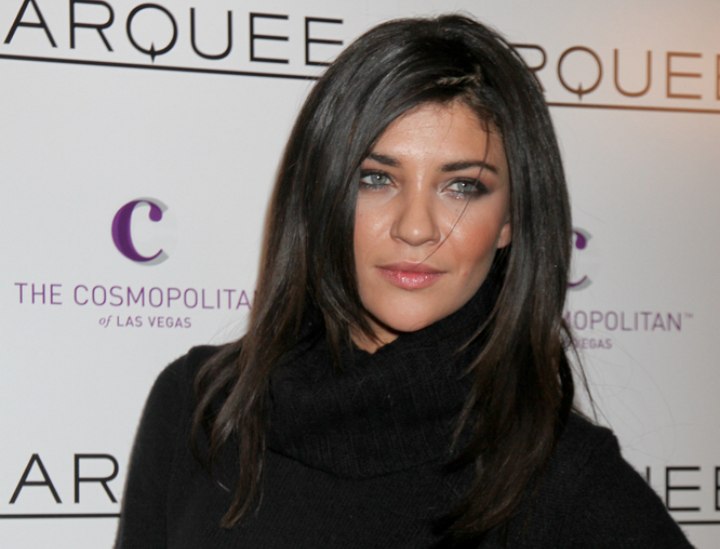 Jessica Szohr's long and smooth hairstyle