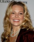 Katherine Heigl's long blonde hair with large waves
