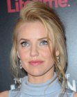 Kelli Garner wearing her hair in an updo