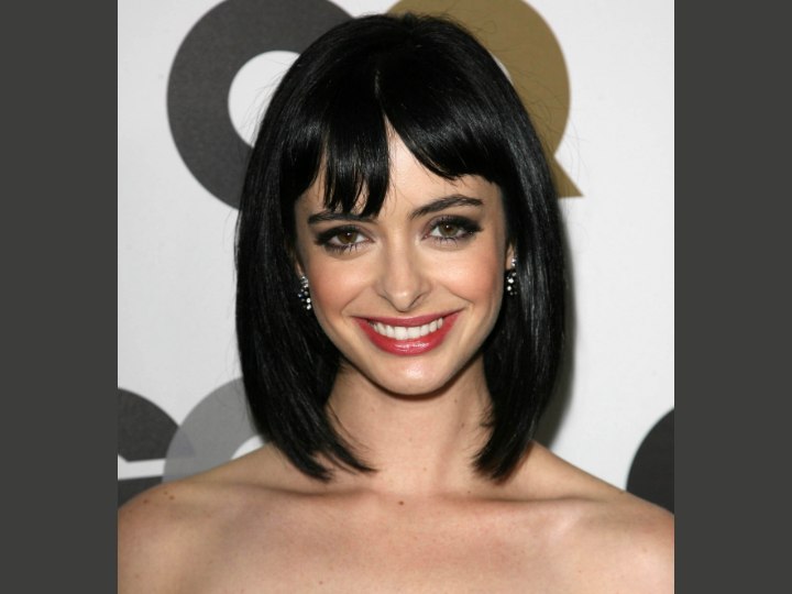 Krysten Ritter wearing her hair in a Cleaopatra bob