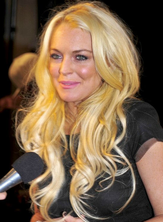 Lindsay Lohan's long curls