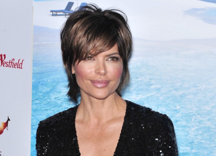 Lisa Rinna with neck length hair