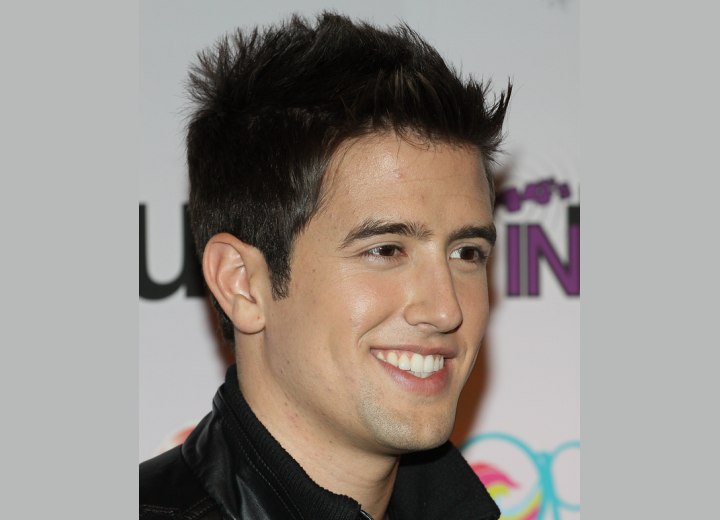 Logan Henderson - Short mens hairstyle for a sporty look