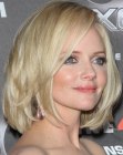 Marley Shelton's medium length razor-cut bob that frames her face