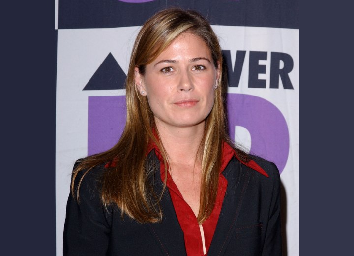 Maura Tierney with her long straight hairstyle